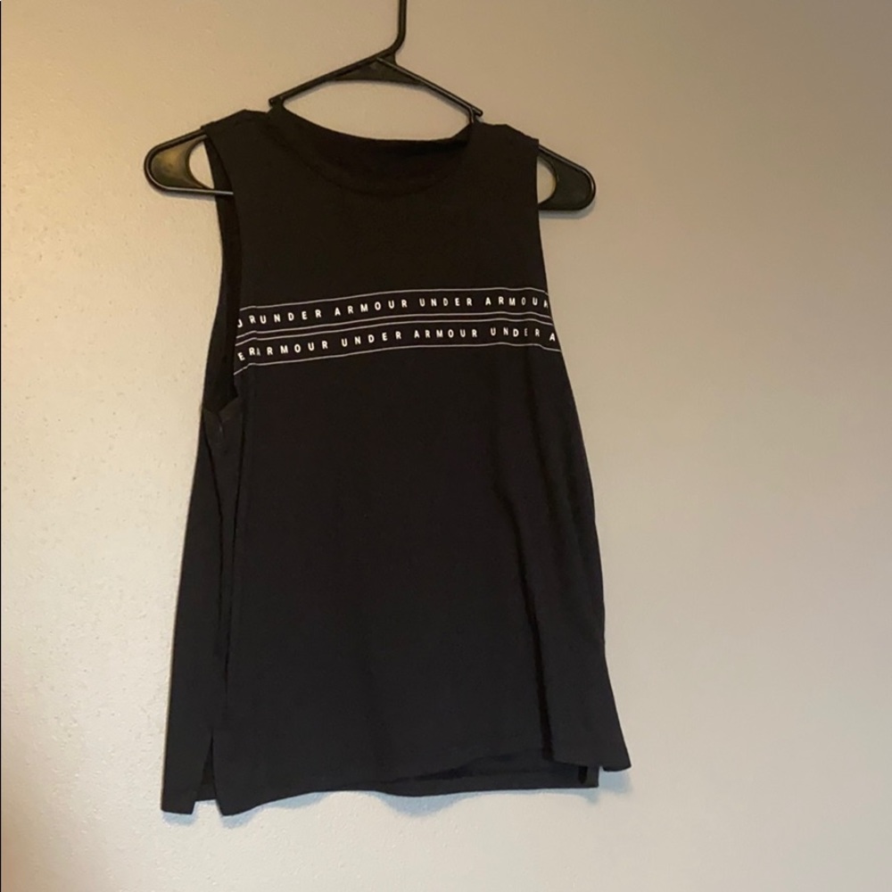 Size Medium Heatgear Under Armour Tank